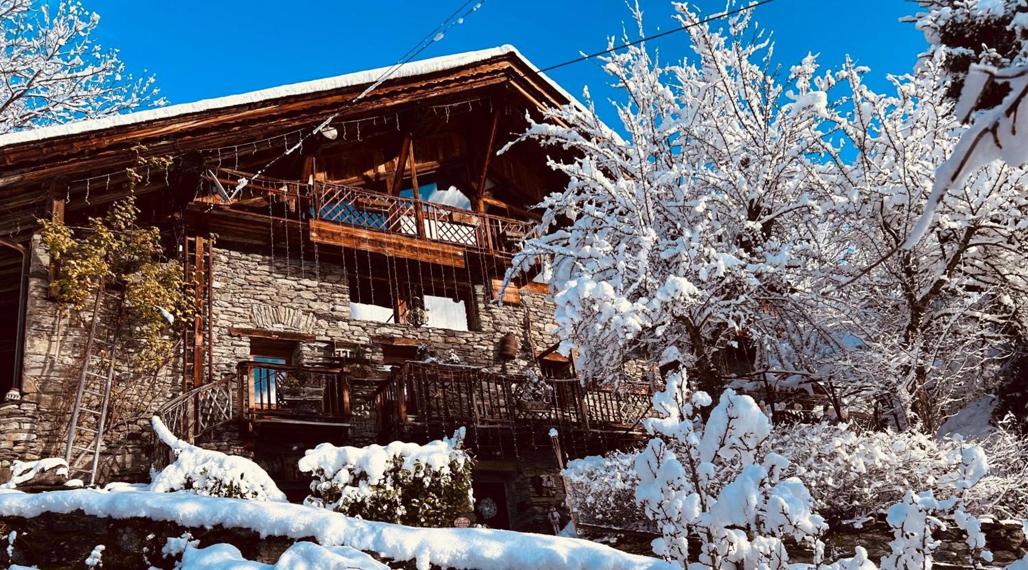 Bed and Breakfast La Ferme D'Angele Bourg-Saint-Maurice Esterno foto